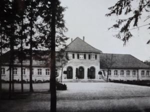 Kaiser-Karls-Bad Gebäude