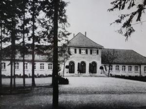Kaiser-Karls-Bad Gebäude komplette Darstellung, ca. 1928